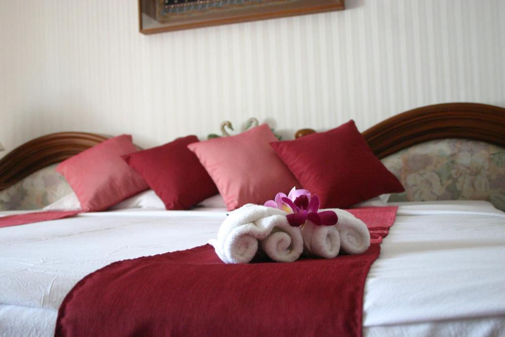 Chiangmai Ratanakosin Hotel Chiang Mai Phòng bức ảnh